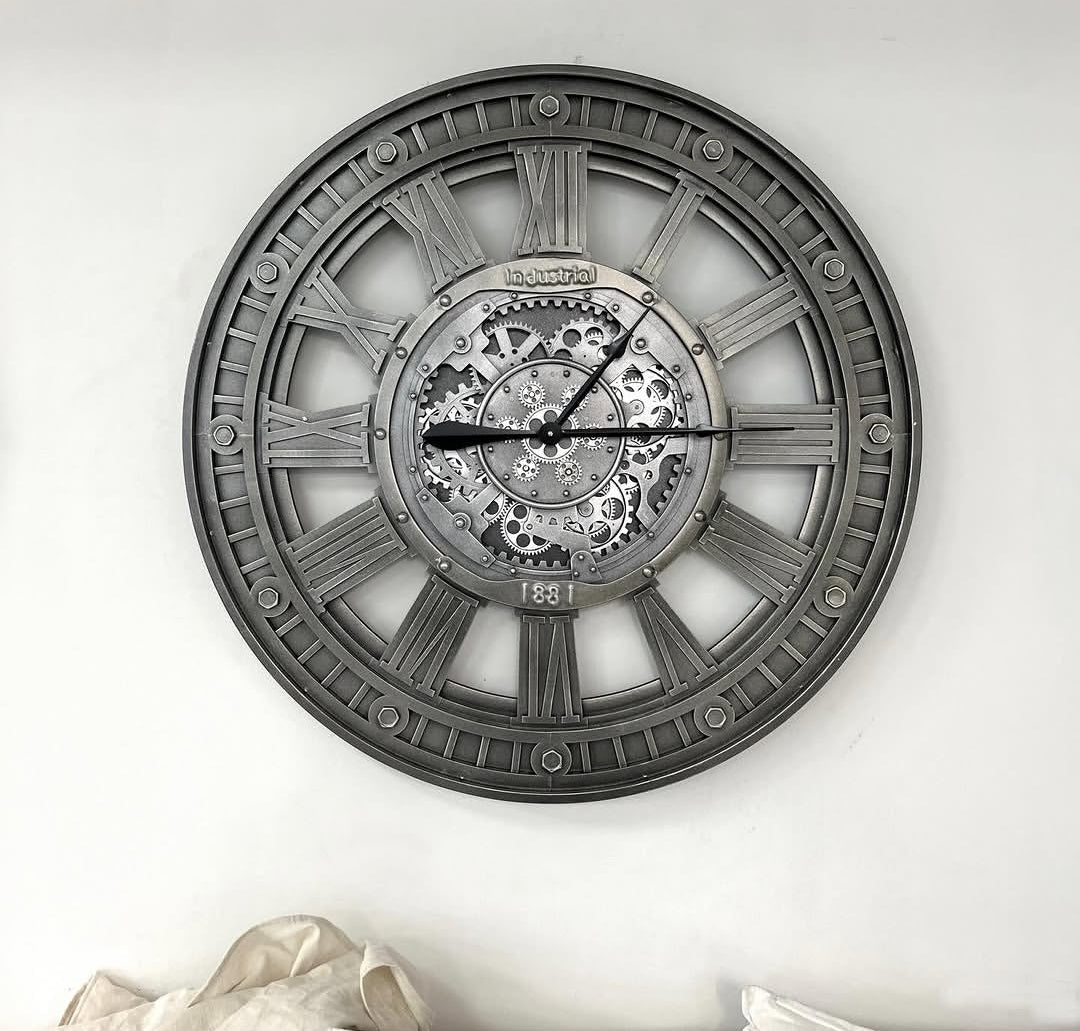 Industrial Gear Wall Clock – Moving Gears Roman Numerals
