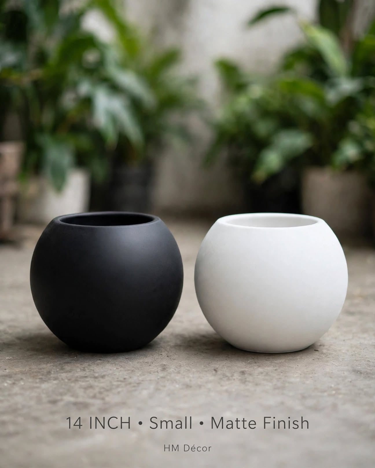 Fiber Round Ball Pot 14 Inch Small Matte Finish – Black and White – HM Décor